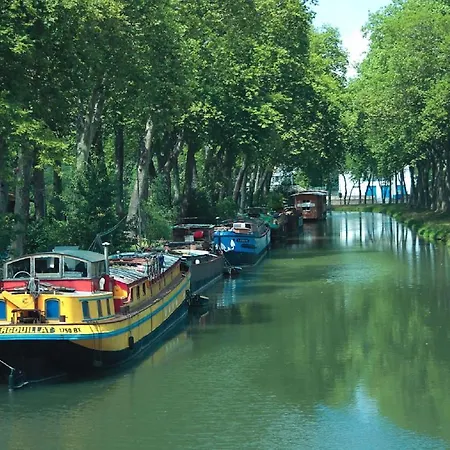Apartment Evasion: 3-star Coastal Retreat In Beziers