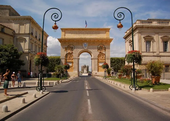 évasion-meublé De Tourisme 3 étoiles -résidence Les Logis De Béziers-garage Optionnel-cœur De Ville-plages à 16km ! Apartamento